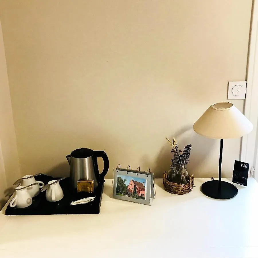 B&B Le Clos Fleuri - Maison Vigier Maringues 프랑스